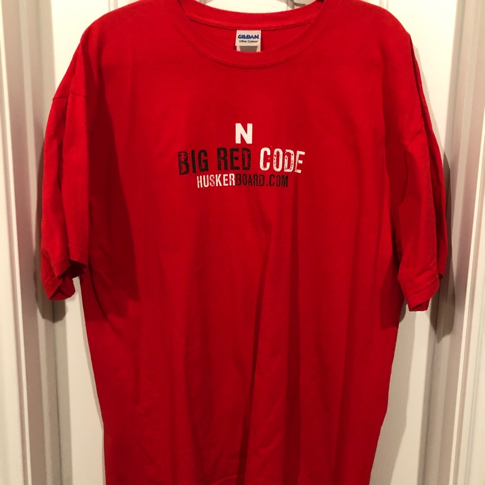 Men’s Nebraska Huskers XL HuskerBoard - Big Red Code Short Sleeve Tee